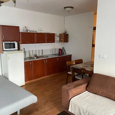 Utulny Triangel 50m Od Lyziarskeho Vleku Zahradky دونوفالي